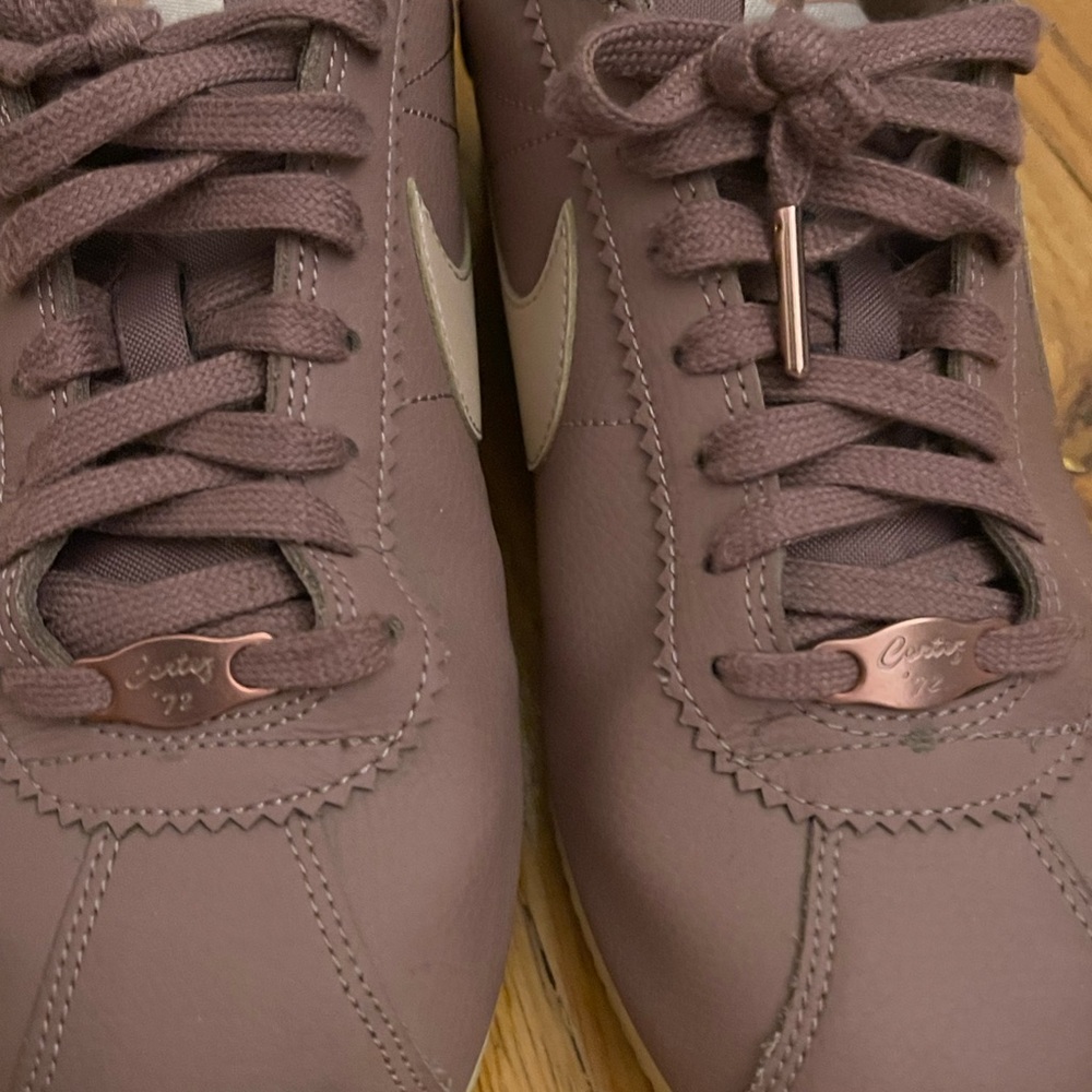 Nike Women's Cortez Mauve and Cream Sneakers - Picture 4 of 6